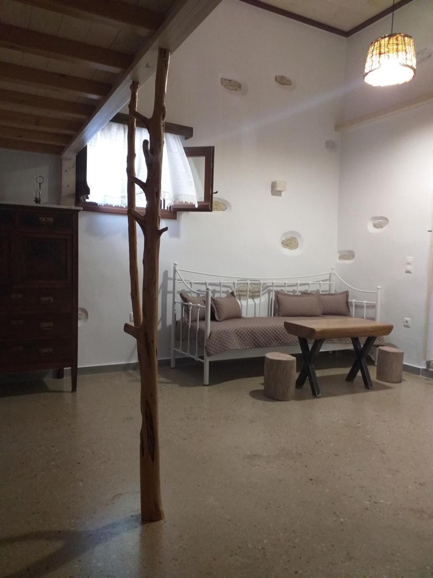 Imellos Aperathos Ruang foto